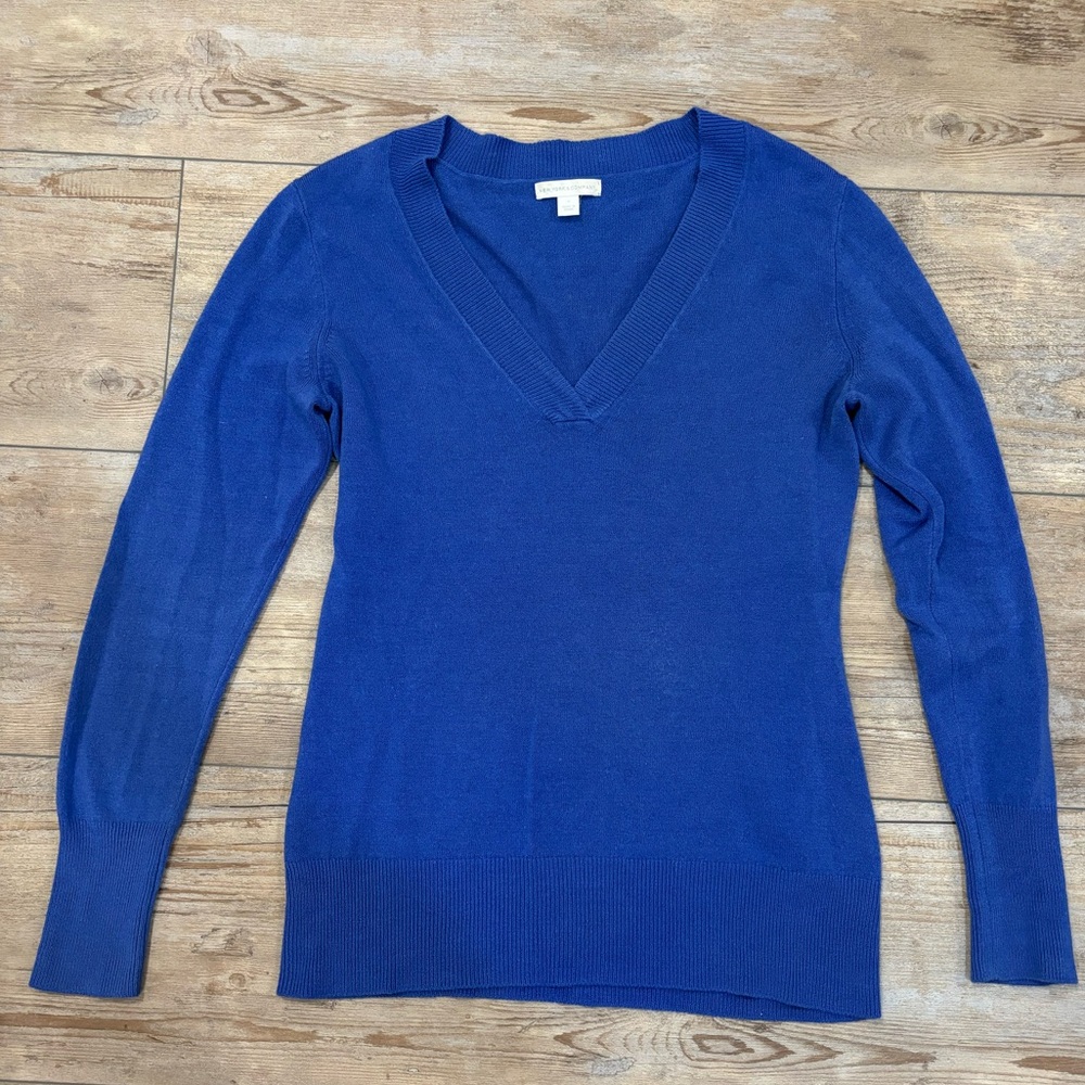 New York And Company Blue V-neck Sweater